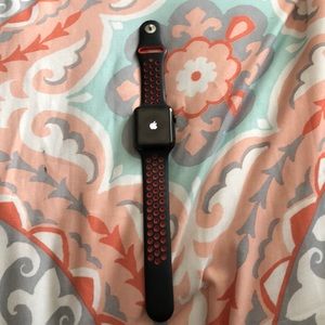 Apple Watch 42mm. Sold!